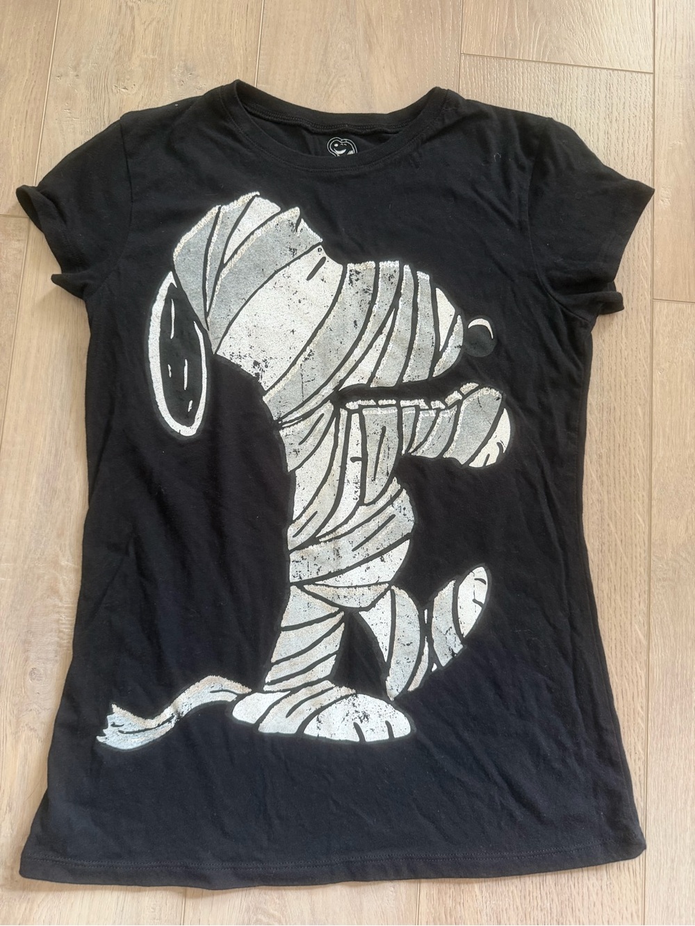 Peanuts Snoopy Mummy Halloween Graphic Crew Neck Tee L Black Silver